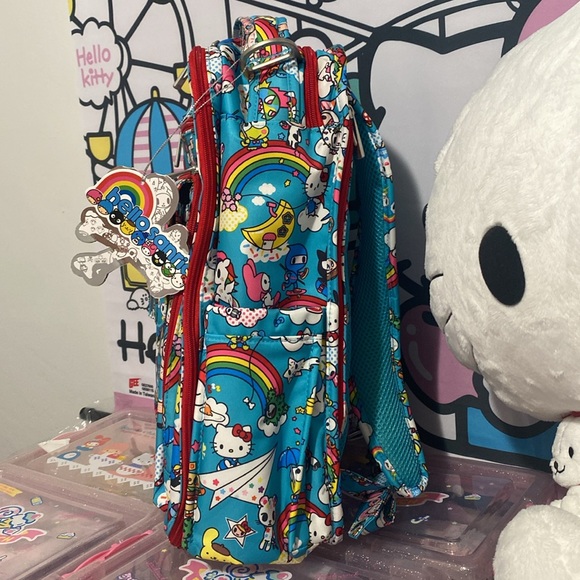NWT Tokidoki Hello Kitty Sanrio JUJUBE Rainbow Dreams be right back backpack - Picture 3 of 8